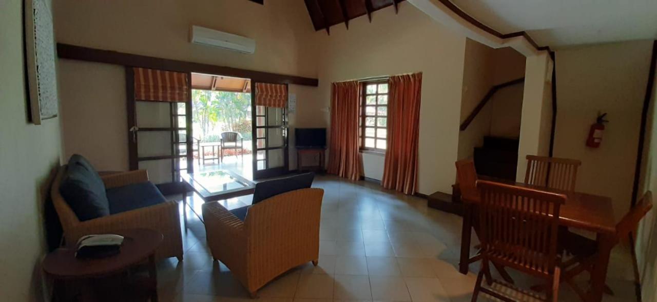 Vila dengan Pemandangan Taman